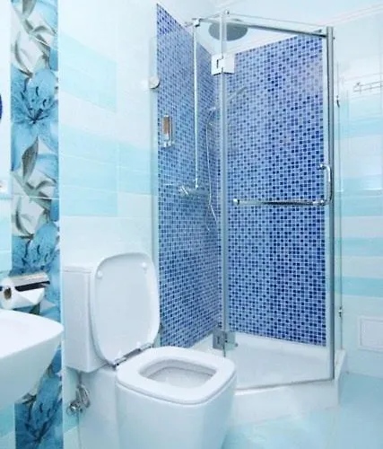 Annabelle 3* Odessza